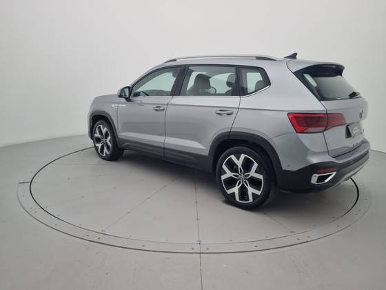 VOLKSWAGEN TAOS 1.4 250 TSI TOTAL FLEX HIGHLINE AUTOMÁTICO